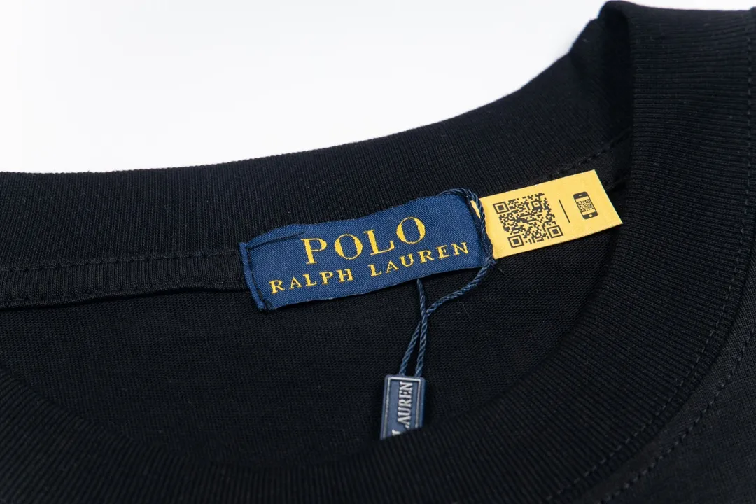 P100 Style No. Y710 Couple style is simple, beautiful and handsome😍[Ralph Lauren/Ralph Lauren] Couple wear classic embroidered cotton 240g T-shirt round neck, high quality goods, classic style has always been very popular! The workmanship details are very good! The simple round neck short-sleeved T-shirt is always the standard, with classic brand embroidery on the chest! All major stars have the same style! Best for couples. High quality goods! Xinjiang cotton micro-elastic and smooth fabric has excellent quality. Pure cotton is soft and skin-friendly. Three-dimensional design and tailoring. Classic styles are fashionable and never go out of style! Size: S-XL Color: Black White Gray Navy